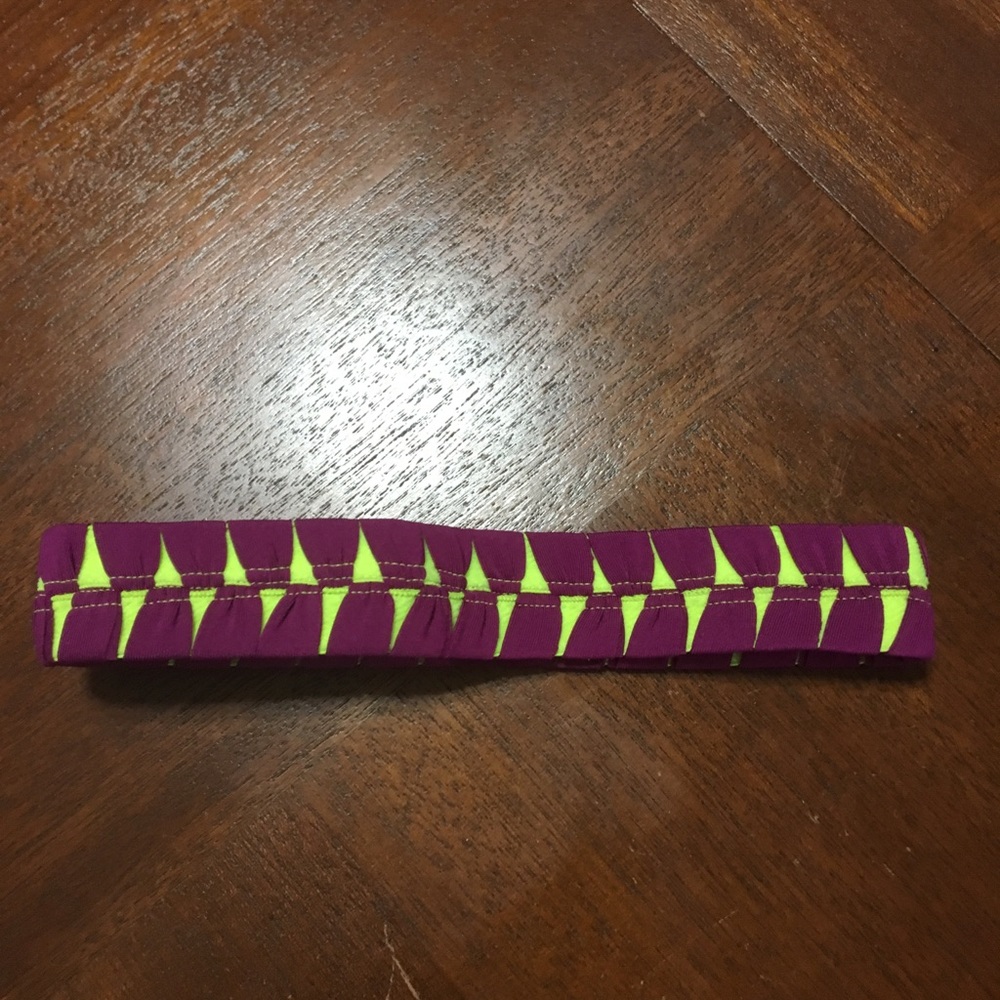 Under Armour headband